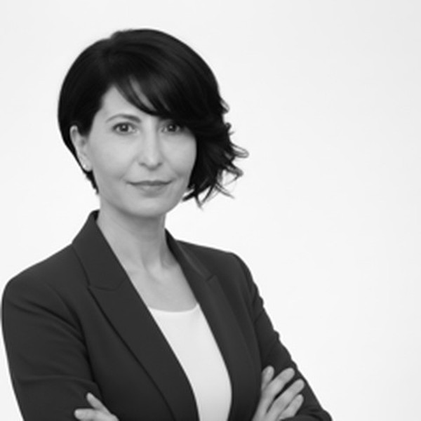 Zohra Veach